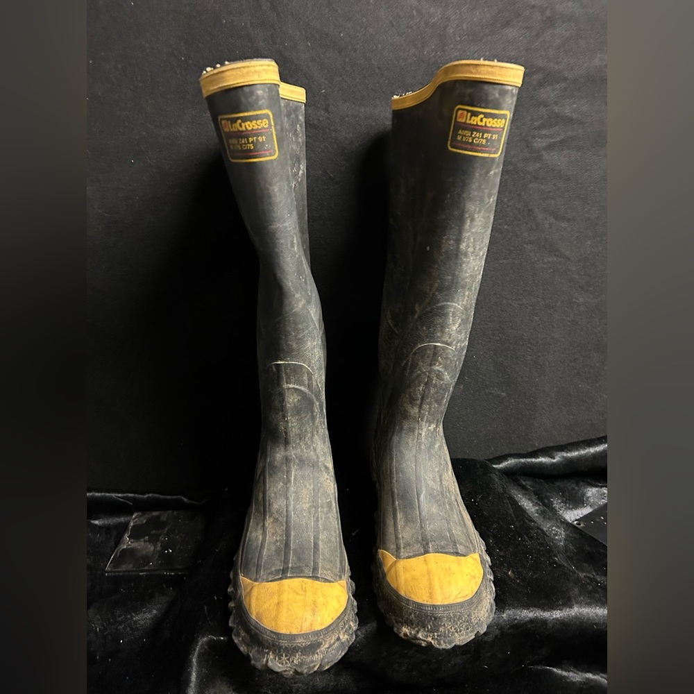LaCrosse Men's Black and Yellow Waterproof Boots